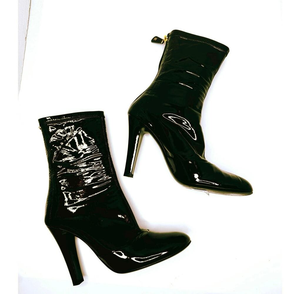 Chanel Black Patent Leather CC Logo Glossy Ankle Booties EU 39